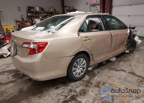2012 Toyota Camry Le z USA, uszkodzony, nr VIN 4T4BF1FK3CR169532